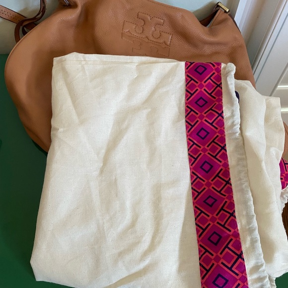 Tory Burch Thea Pebbled Camel Tan Leather Handbag Hobo bag w dust bag ! - Picture 4 of 14